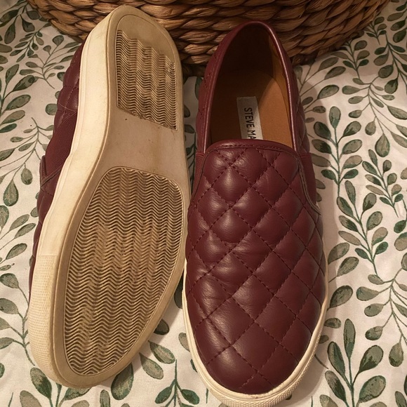 Steve Madden slip on Shoes - Picture 3 of 4